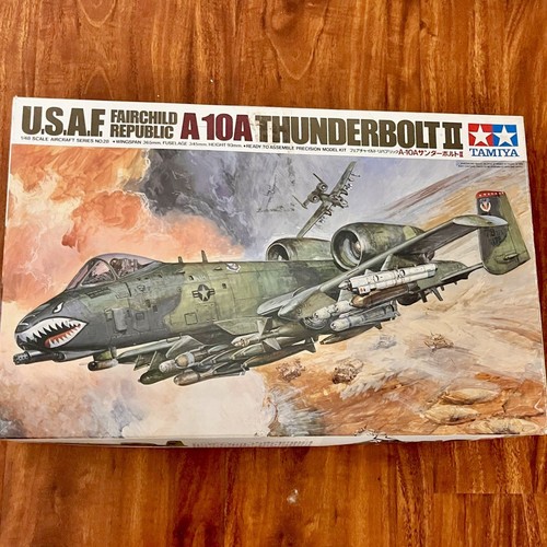 Tamiya U.S.A.F. Fairchild Republic A-10A Thunderbolt II 1:48 61028 NEW Open Box!