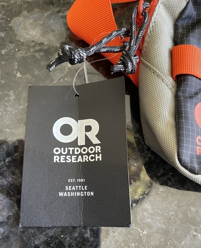Outdoor Research Wearabout Hip Pack Flint Gray And Orange Crossbody Bag NWT - Picture 5 of 16