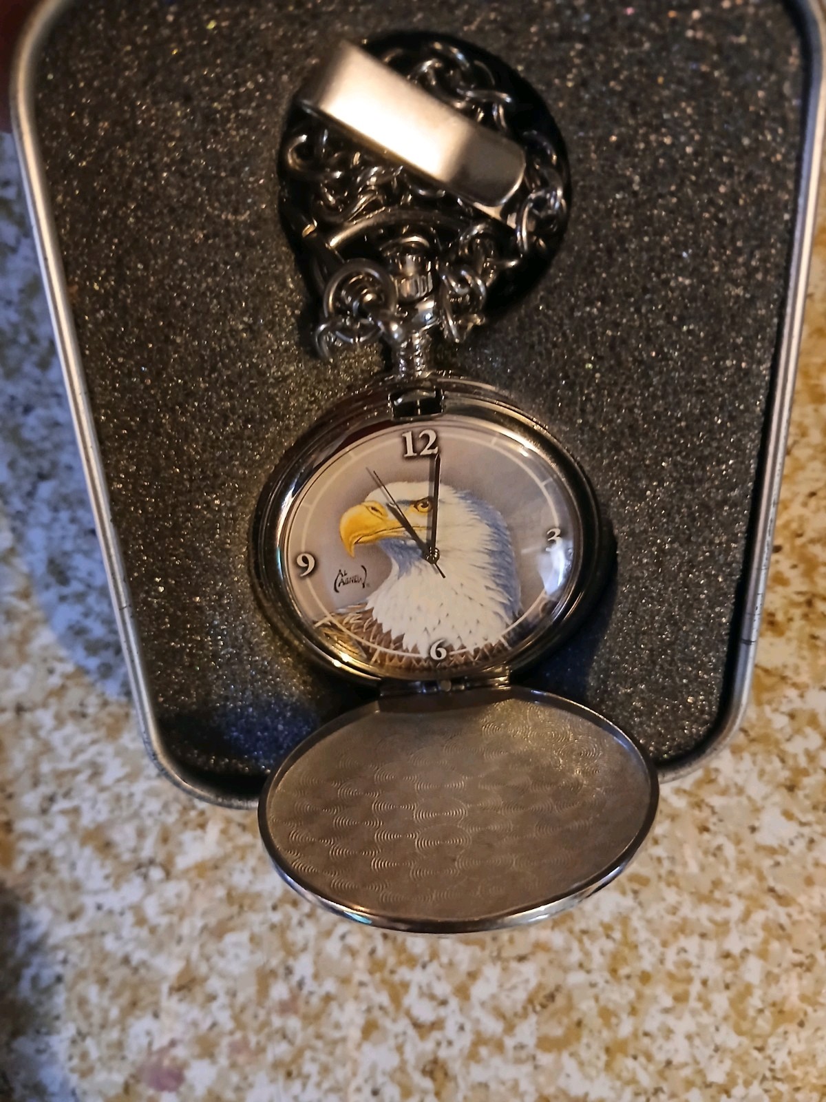 Picture 2 of 4