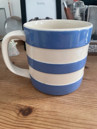 T & G Green Large Cornishware Mug - 9.5cm Diameter, 10cm High - Picture 4 of 8