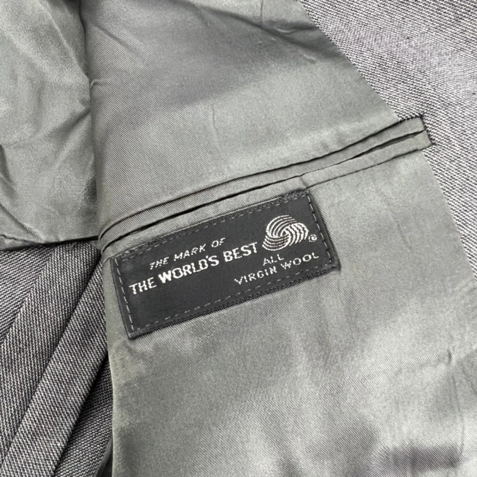 Vintage Abercrombie & Fitch Gray Wool Blazer 42R Made in USA Union Woolmark 70s - Image 4 of 4