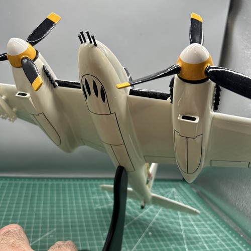 RAF DeHavilland Mosquito Fighter F.B. VI con base 1/32 20” envergadura - Imagen 4 de 7