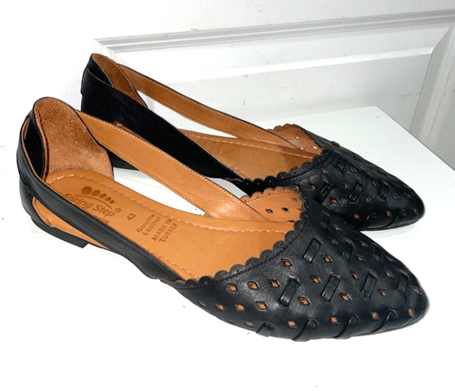 Spring Step Delorse Women’s Perforated Flat Shoe size 42/10.5 Black Leather - Picture 4 of 9