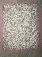 Sweet Jojo Dasmask Reversible Polka Dot Circles Ruffles Crib Comforter Blanket