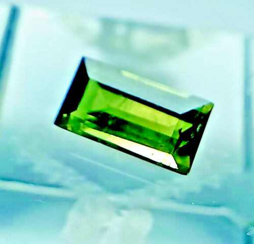 2 CT RARE NATURAL GREEN TOURMALINE BAGUETTE NR - Picture 2 of 7