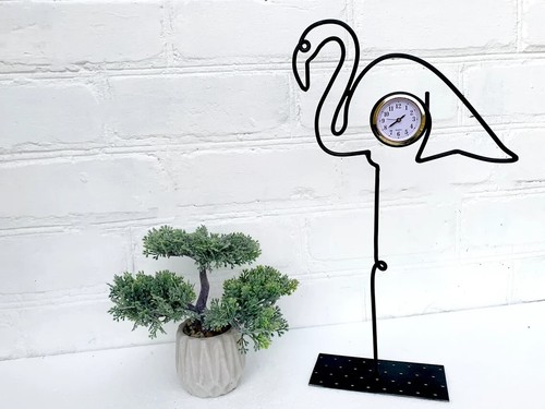 Metal Flamingo Clock Sculpture Minimalist Wire Art Modern Table Decorative Clock - Picture 4 of 9