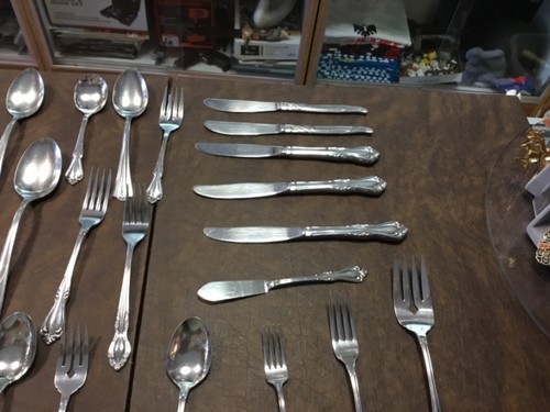 Flatware Mixed lot 31 pieces Spoons Forks Knives -staninless lot=D - Picture 3 of 7