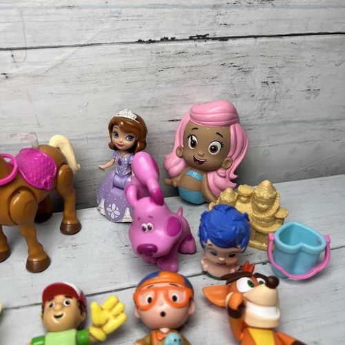 Lot of Nick Jr Nickelodeon Figures Doc Mcstuffins Sofia Jake Neverland Pirates + - Picture 3 of 12