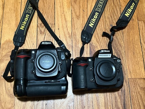 Lot Of(2) Nikon D300s 12.3MP DSLR Camera Body - Picture 2 of 8