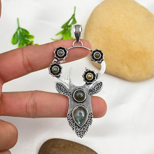 Natural Labradorite Gemstone Pendant 925 Sterling Silver Handmade Jewelry Gift - Picture 2 of 5