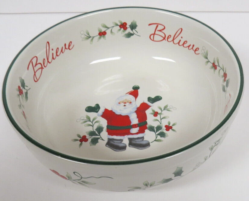 Cuenco de porcelana Pfaltzgraff Winterberry Santa Believe 7" vacaciones de Navidad Foto 3 de 4