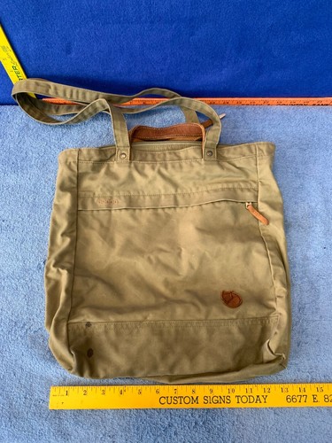Fjällräven Ornskoldsvik Totepack Tote Schultertasche Rucksack FEW SPOTS / FLECKEN