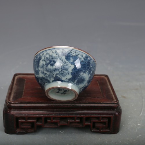 2.8" Collect Chinese Jingzhende Blue-and-white Porcelain Lotus Flower Cup - Picture 9 of 20