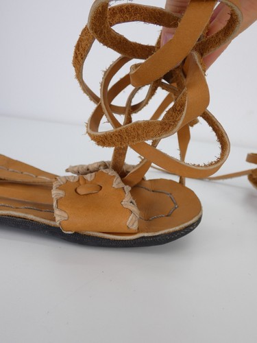 Tanga Sandalen handgefertigte flache Leder Schnürung römische Knöchelkrawatten Gladiator 40 UK 7 - Bild 9 von 13