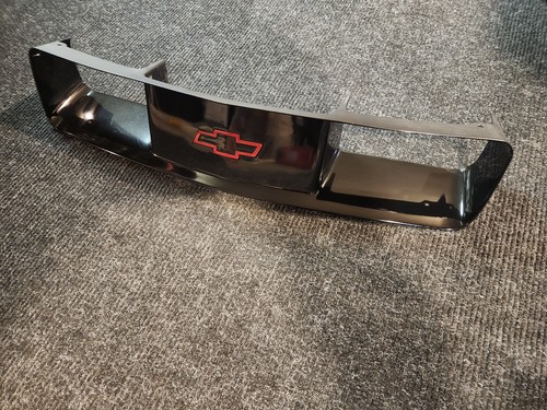 1991-1992 Chevrolet Camaro Z28 Bowtie Front Grille GM 10139545 - Picture 1 of 8