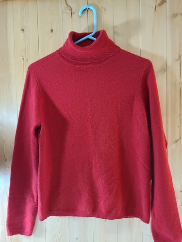 Valerie Stevens TWO PLY CASHMERE Turtleneck Sweater M Apple Red Granny Core - Picture 1 of 5