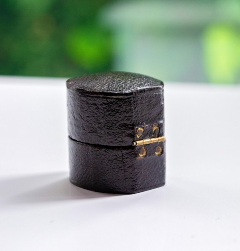 Antique Black Leather Sarcophagus Ring Box H.F. Allis Clifton RARE Shape - Picture 10 of 12
