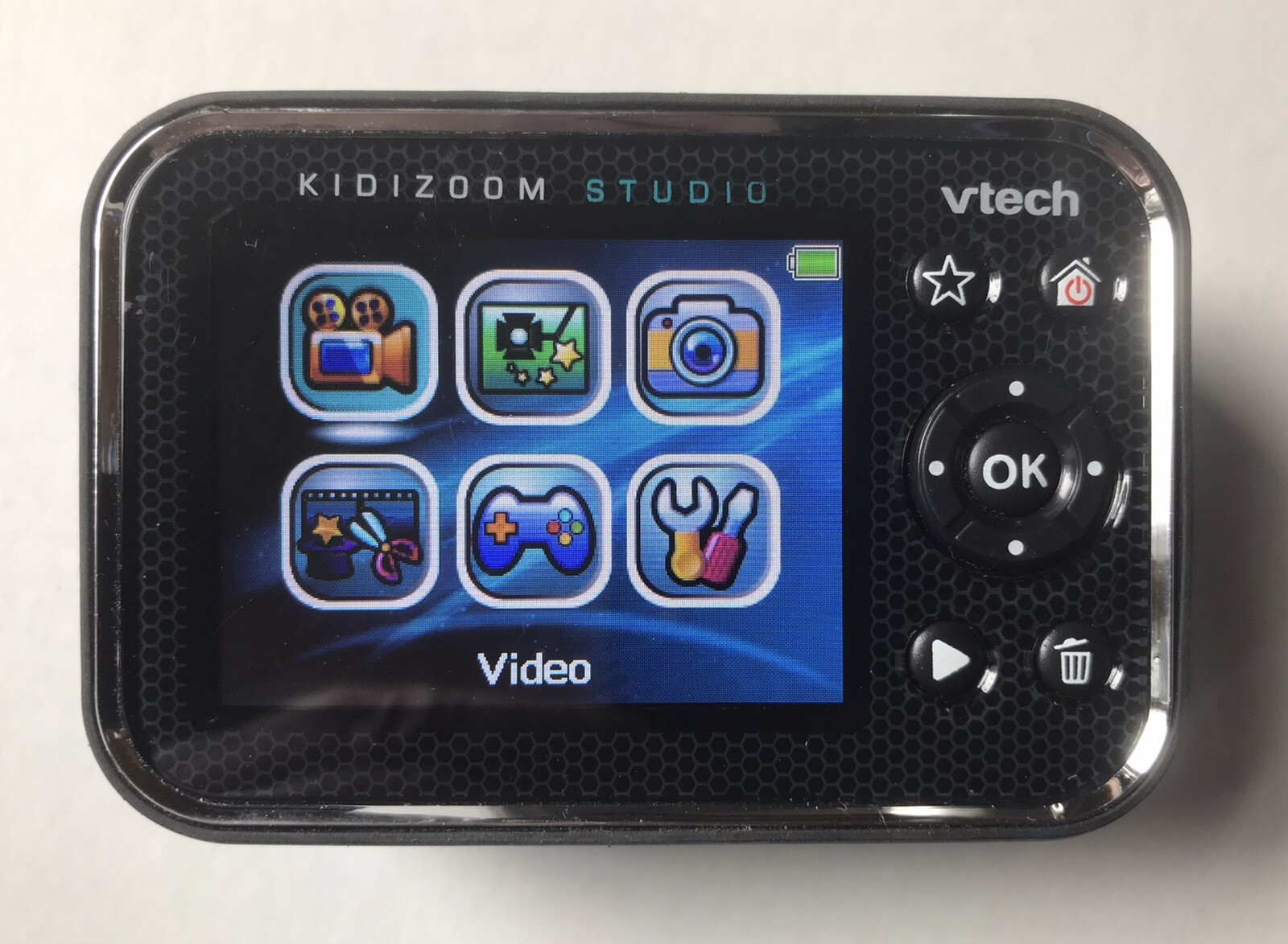 VTech KidiZoom Studio Video Camera Blue 80541103 Charger Cable and 8GB