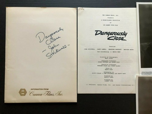 Dangerously Close (1986) - Press Kit Envelope w/Photos & Press Notes - Picture 2 of 4