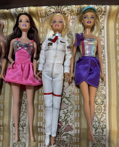 Barbie Dolls Various Years LOT of 17 Stacie Dahlia Soccer Rider Penguin Rainbow - Picture 18 of 21