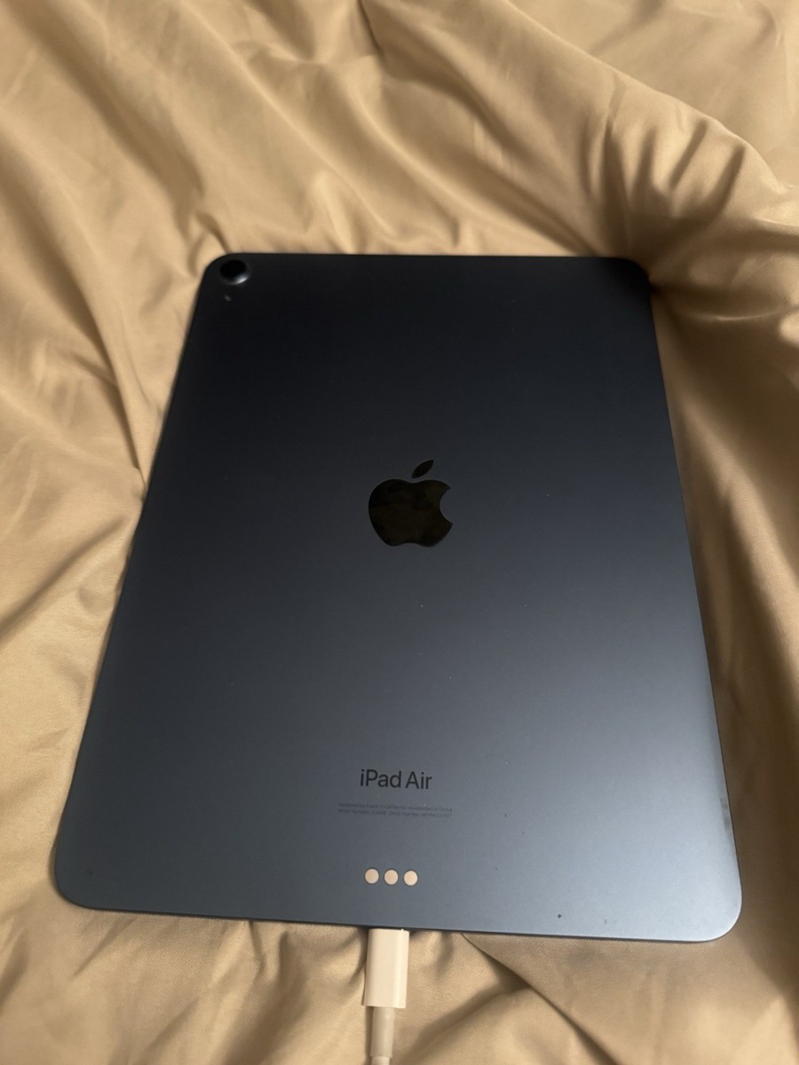 Apple iPad Air (5th Generation) A2588 256 GB, Wi-Fi, 10.9 in