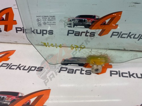 2013 Isuzu D-Max Yukon 2.5L Driver Side Front Door Window 2012-2021 - Picture 4 of 6