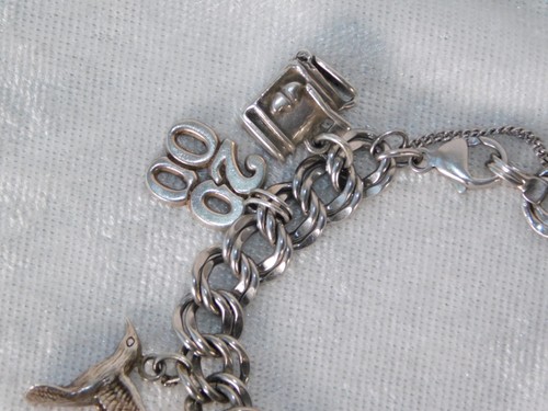 Vintage James Avery Sterling Silver Charm Bracelet 12 Charms Not Avery 50 grams - Picture 9 of 12