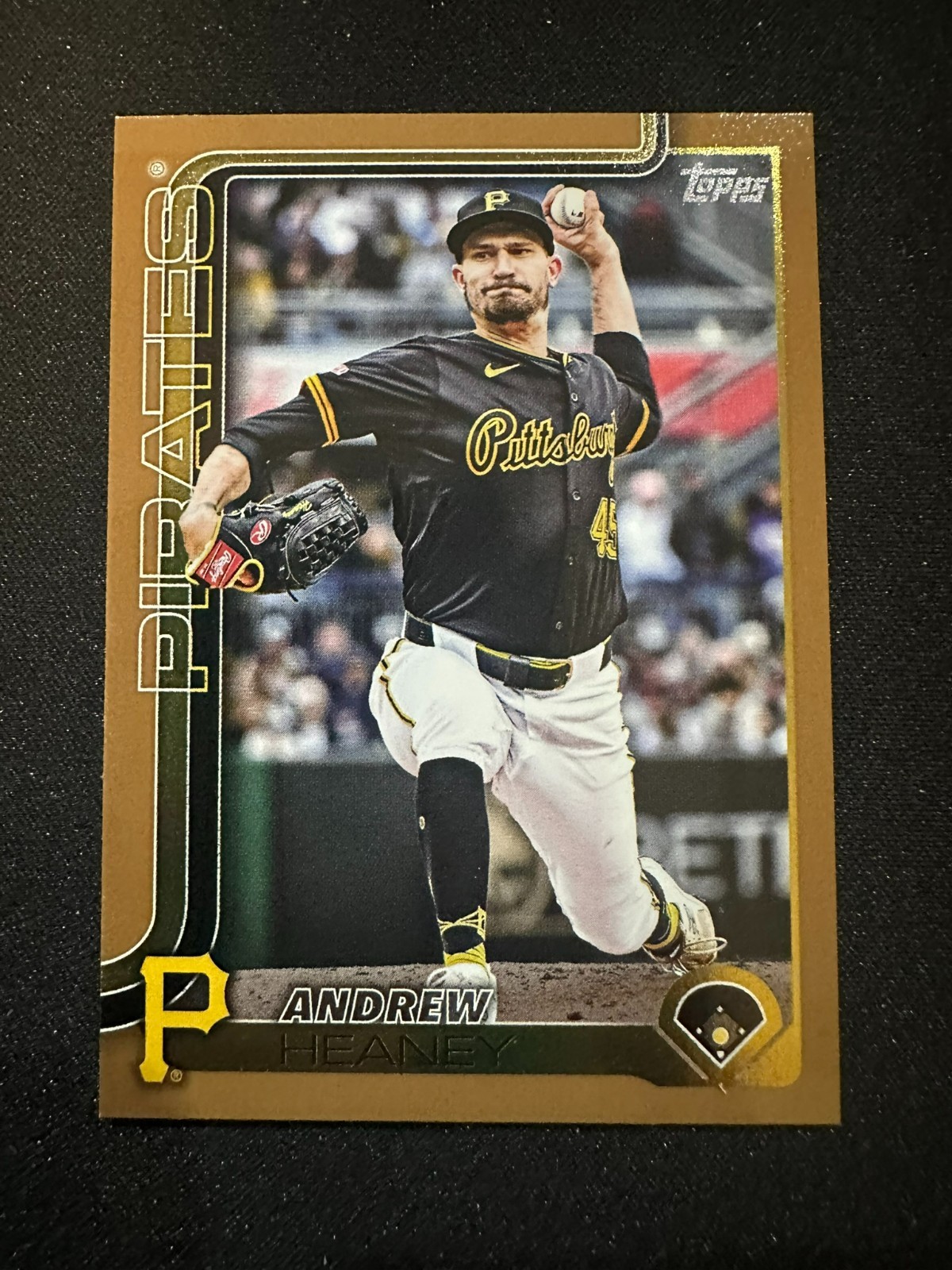 2025 Topps Update Andrew Heaney Gold Border /2025 Pirates