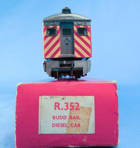 TRI-ANG R352 HO TRANSCONTINENTAL BUDD RDC #31018 EARLY 1960s OB - Bild 3 von 8