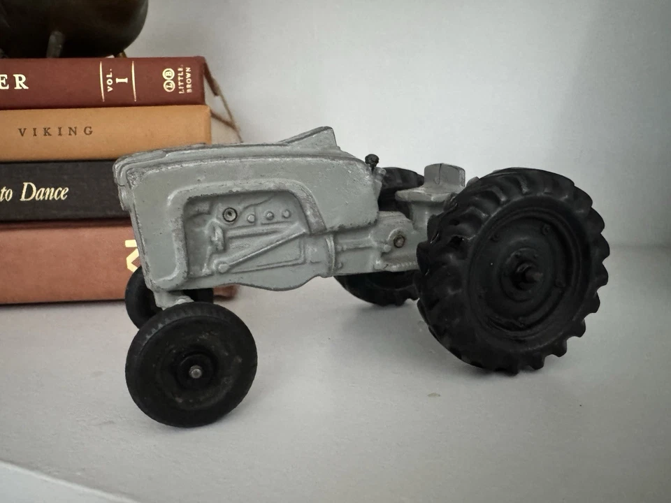 Винтажный литой трактор Ferguson TE20 🚜 *РЕДКИЙ* от Ford или David Brown - Изображение 2 из 4