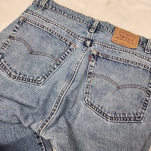 Vintage Levi's 505 0211 Light Wash Straight Leg Jeans 36 X 30 Made in USA - Picture 13 of 14