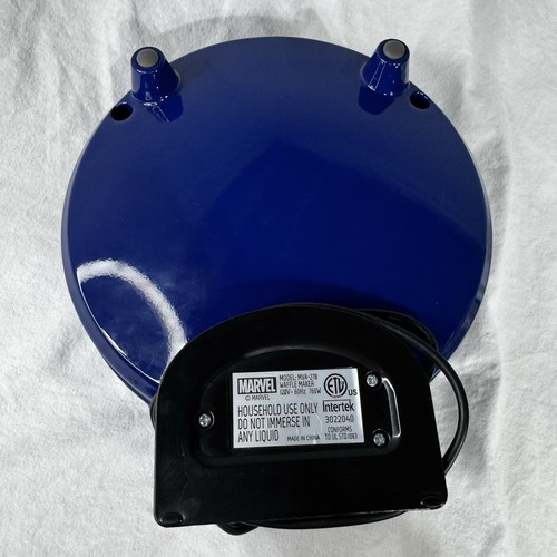 Marvel Captain America Shield 7" Waffle Maker MVA-278 BOX DAMAGE SHIPS FAST! - Picture 7 of 14
