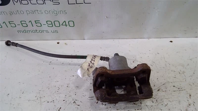 2016-2018 HYUNDAI TUCSON REAR LEFT BRAKE DISC CALIPER OEM 58210D3000  - Image 4 of 4