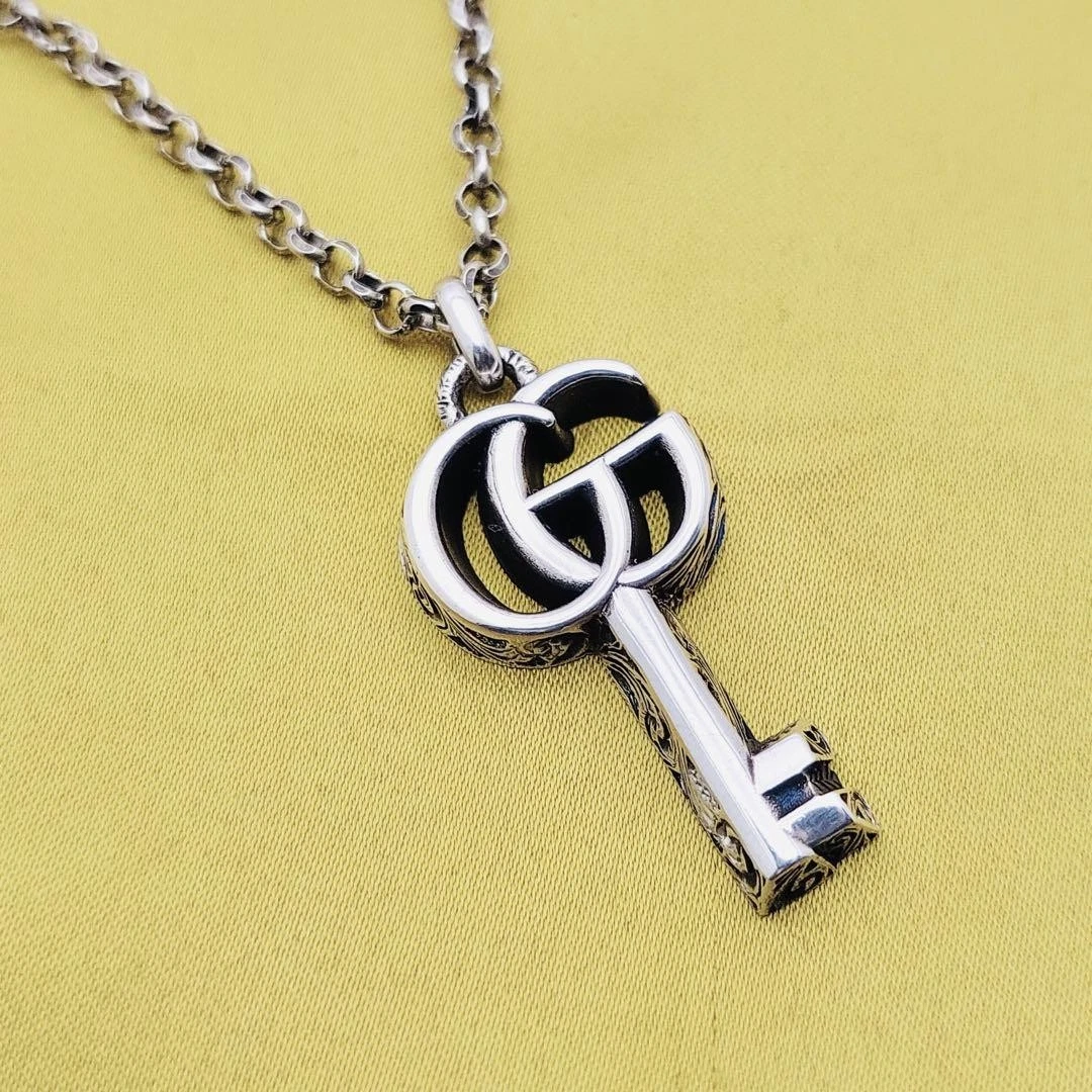 Collier Gucci Double G Arabesque Authentique Bijoux en Argent