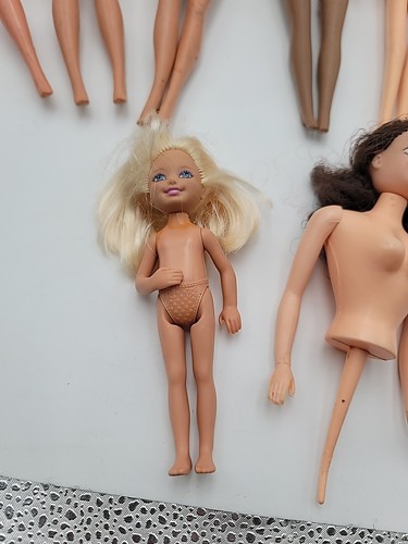 Lote de 10 piezas de colección y más muñecas Barbie proyecto artesanía marcas surtidas - Imagen 9 de 10