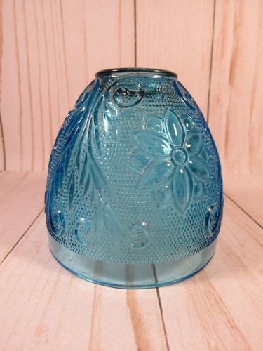 Blue Glass Fairy Light GLOBE-SHADE ONLY Daisy & Swirls  2.75" x 3.25". - 第 1/7 張圖片