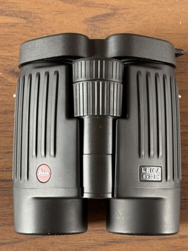 Leica 8x32 BN Binoculars - Picture 4 of 11