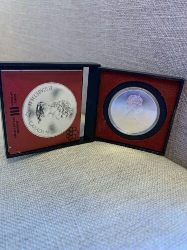 1974 Canada RCM 5 Dollar Silver 1976 Montreal Olympic Games Silver Coin IN CASE - Picture 2 of 6