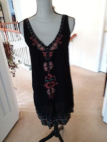 Willow & Clay Women's Dress XS Black Embroidered Sleeveless Knee Length - Picture 6 of 6