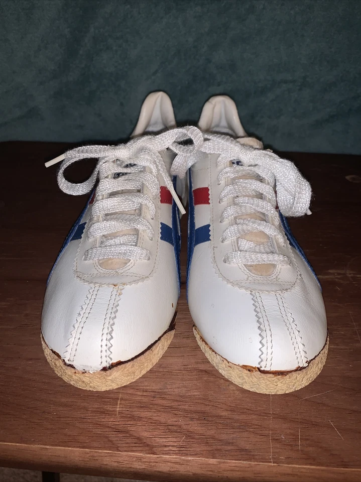 Vintage Early 1980s deadstock Asics Tiger leather athletic shoes 4 - Image 3 of 4