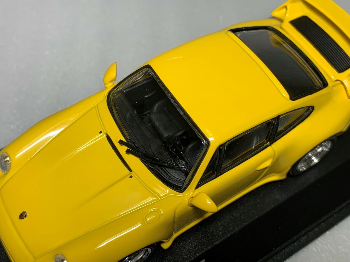 Porsche 911 RS 1995 Street Yellow 1:43 MINICHAMPS MINI CAR