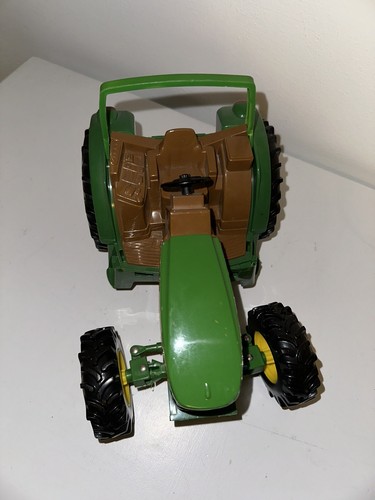 Ertl John Deere Tractor With Roll Bar Open Cab Toy - Picture 4 of 5