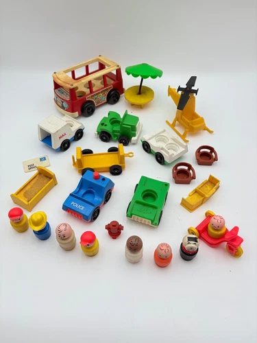 Vintage Fisher Price Little People Lot Figures Playset Accessories 23 PCS