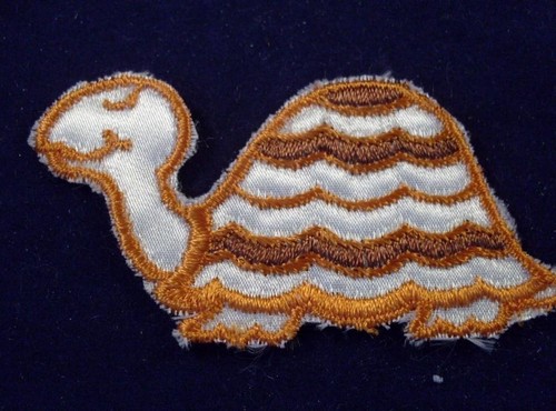 Vintage 1970s Sew On Patch Turtles Orange and Brown (Set of 2) - Picture 3 of 5