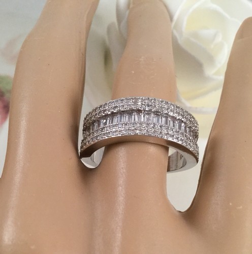 Vintage Jewellery Band Ring with White Sapphires Antique Art Deco Dress Jewelry - Picture 2 of 10