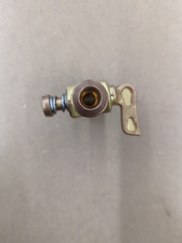 AGA 1/2" MALE TO 1/2" MALE BRASS FLARE IN LINE SHUT OFF VALVE - Picture 5 of 6