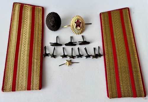 Lote de correas de hombro de oficial soviético vintage - ceremonial, estrellas, insignia de tanques, URSS - Imagen 11 de 12