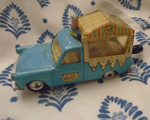 Corgi Toys - Furgone Gelato da Parete su Ford Tamigi - 1963 - Made in Great Britain - Foto 8 di 10