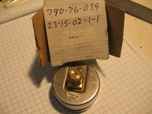 McDaniel Controls 0-60PSI 1/4" NPT back 2" DIA T7CL (12) - Picture 4 of 4