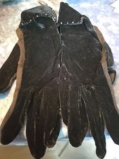 VINTAGE BLACK VELVET  Satin GLOVES
